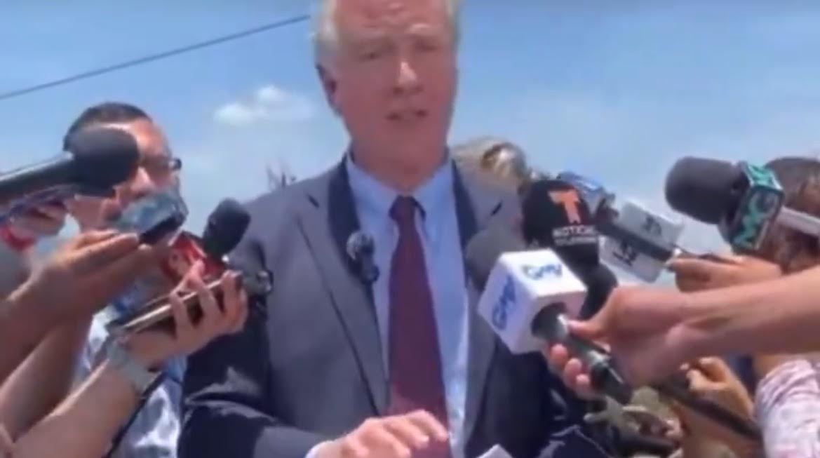 Democrat Sen Chris Van Hollen Suffers Humiliating Rejection After Flying to El Salvador to Meet with Alleged MS-13 Gang Member Abrego Garcia (VIDEO) | The Gateway Pundit | by Cristina Laila