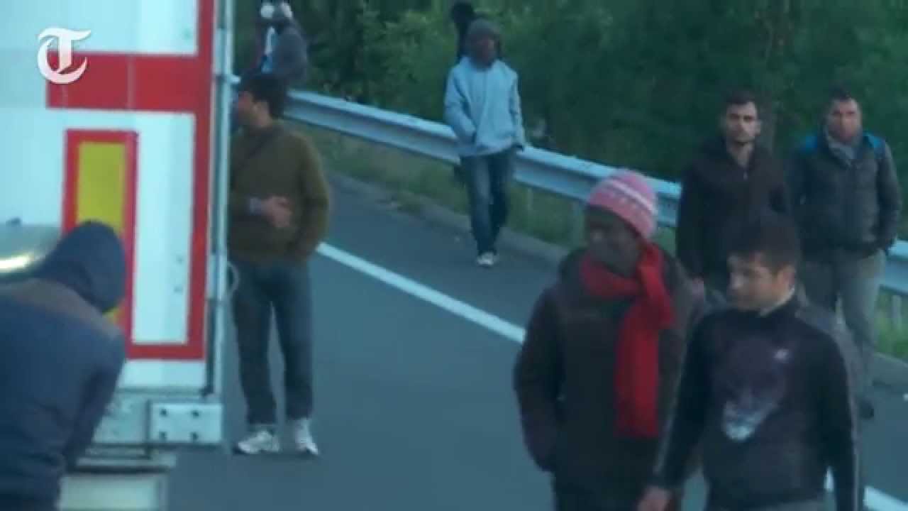 "One of us will get killed out here" British trucker in Calais