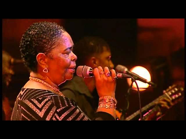 Cesaria Evora - Live d'amor (Paris 2004)