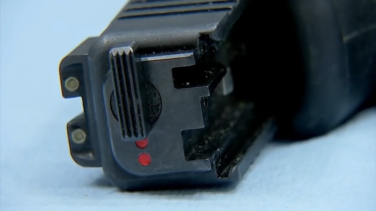 Penny-sized 'Glock switch' turns handgun into automatic weapon