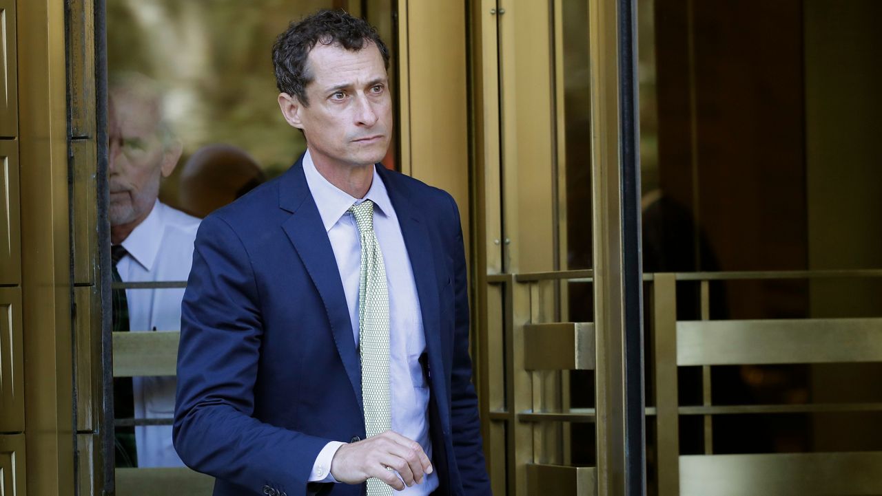 Ex-Congressman, sex offender Anthony Weiner files papers for City Council run